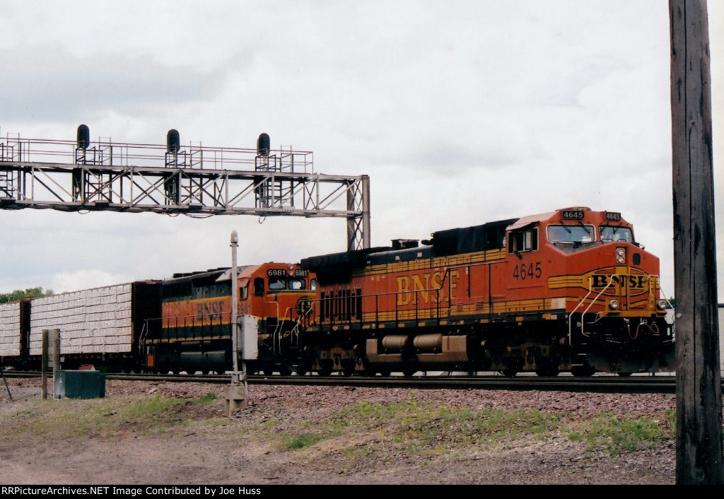 BNSF 4645 East